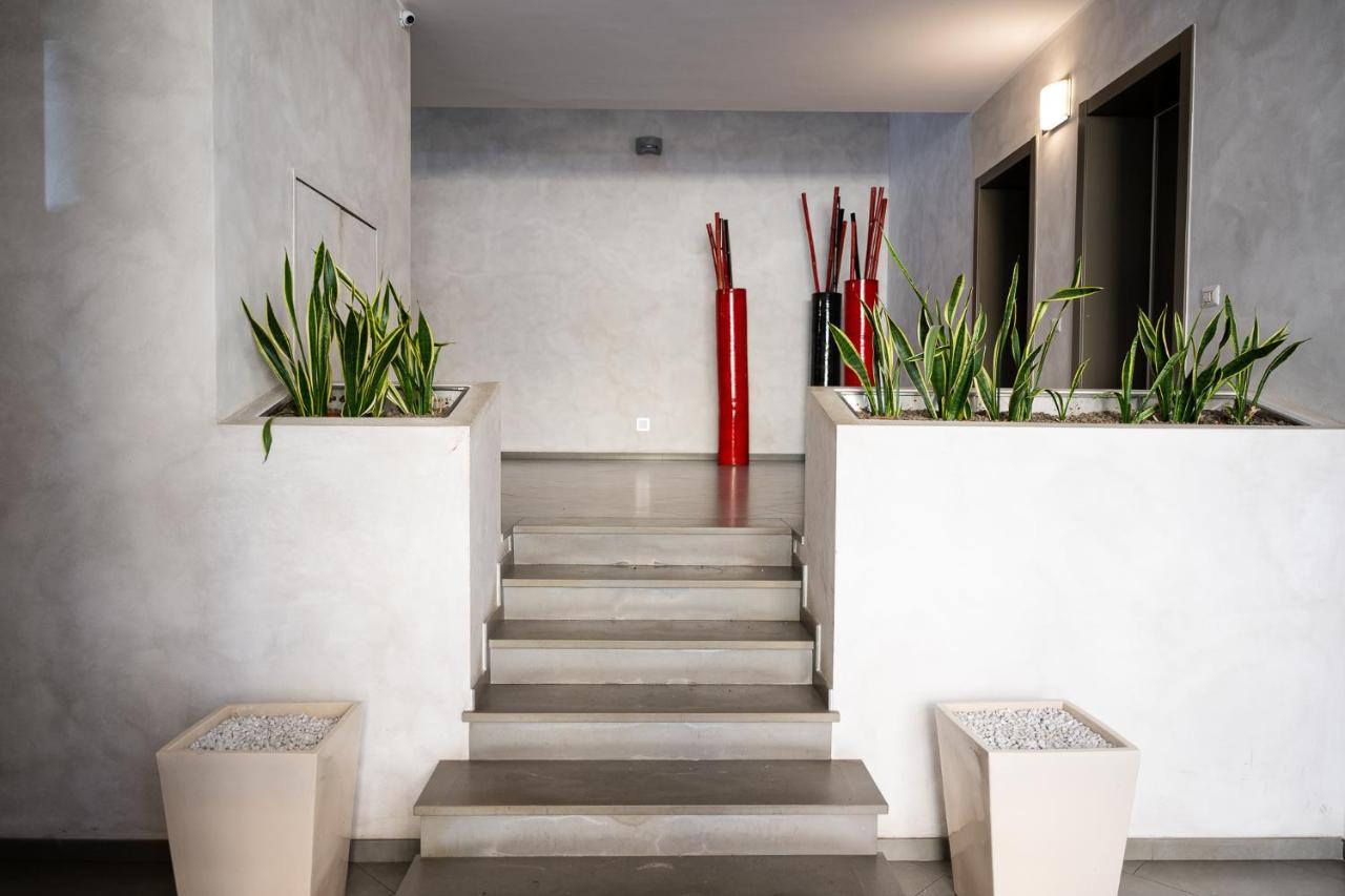 Elegant Location In - 2 Free Parking! Appartamento Firenze